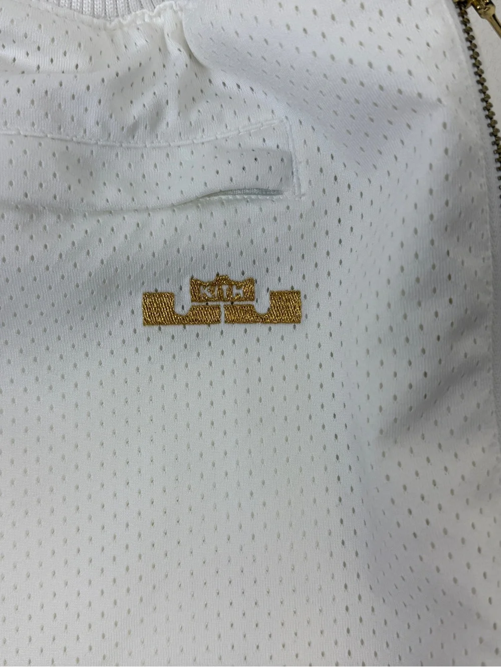 Nike LeBron x Kith White Shorts Men’s Size XL Basketball Rare Embroidered Clean - Picture 5 of 10
